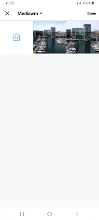 Press the required picture or video clip. Press the required picture or video clip.