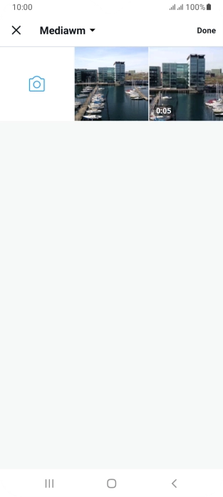 Press the required picture or video clip. Press the required picture or video clip.