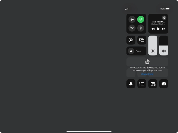 Press the Stage Manager icon to turn on the function.