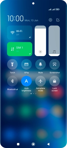Press the flight mode icon to turn the function on or off.