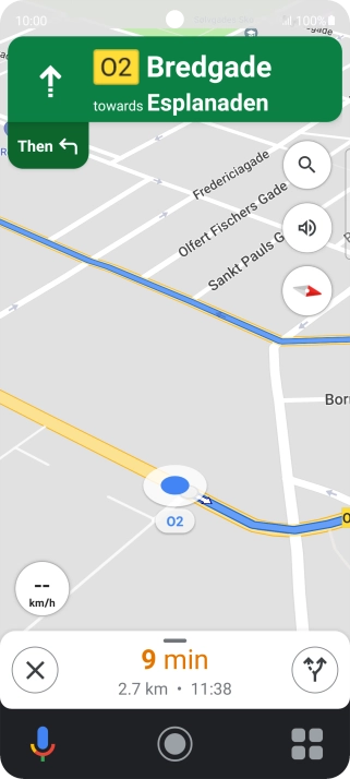 The travel information at the bottom of the screen shows your estimated time of arrival and distance to destination. The travel information at the bottom of the screen shows your estimated time of arrival and distance to destination.