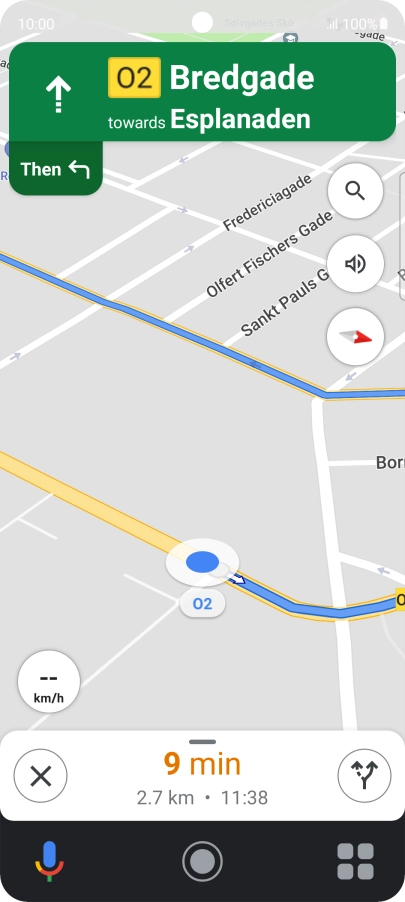 The travel information at the bottom of the screen shows your estimated time of arrival and distance to destination. The travel information at the bottom of the screen shows your estimated time of arrival and distance to destination.