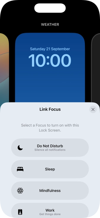 Press the required focus mode.