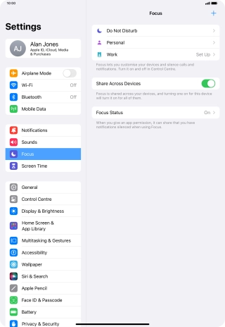 Press the required focus mode.