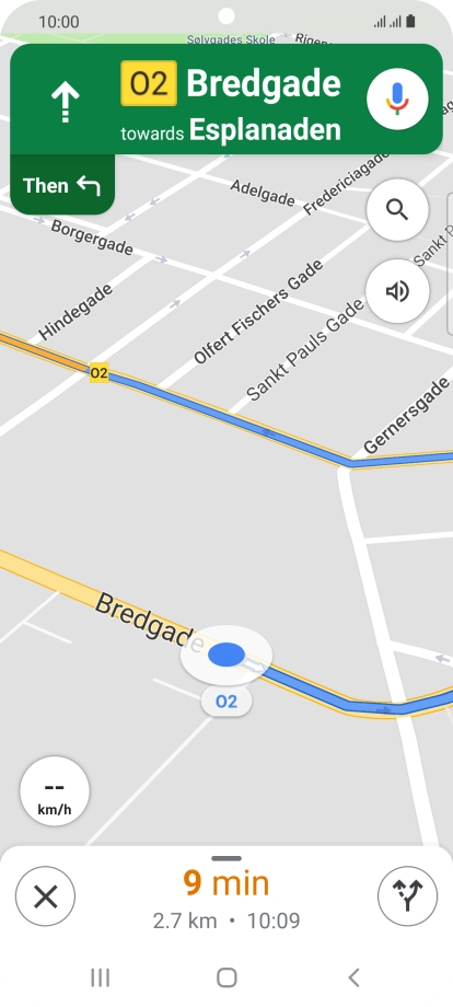 The travel information at the bottom of the screen shows your estimated time of arrival and distance to destination.