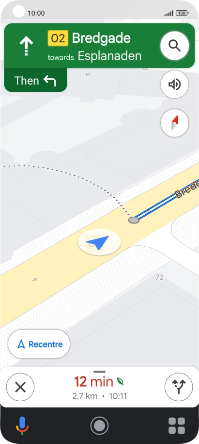 The travel information at the bottom of the screen shows your estimated time of arrival and distance to destination.