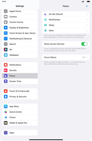 Press the required focus mode.