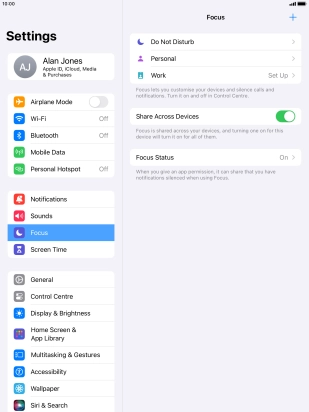Press the required focus mode. Press the required focus mode.