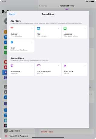 To see specific calendars in the selected focus mode, press Calendar and follow the instructions on the screen to select the required calendars.