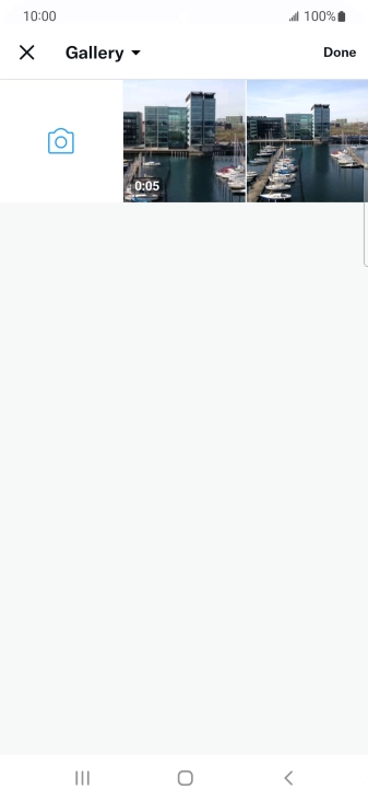Press the required picture or video clip. Press the required picture or video clip.