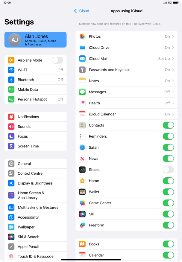 Press the indicators next to the required data types to turn synchronisation of each data type on or off.