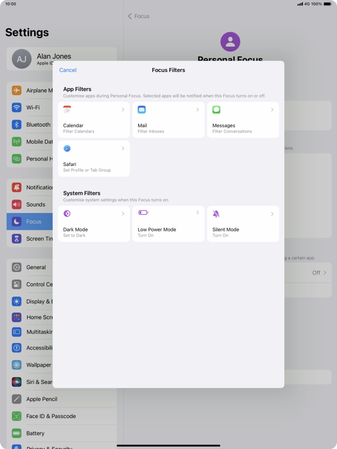 To see specific calendars in the selected focus mode, press Calendar and follow the instructions on the screen to select the required calendars.