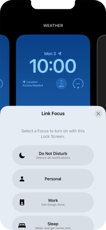 Press the required focus mode.