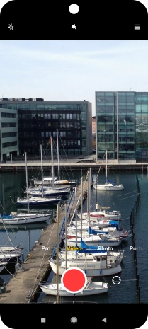 If the video recorder is turned on, press Photo. If the video recorder is turned on, press Photo.