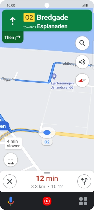 The travel information at the bottom of the screen shows your estimated time of arrival and distance to destination. The travel information at the bottom of the screen shows your estimated time of arrival and distance to destination.