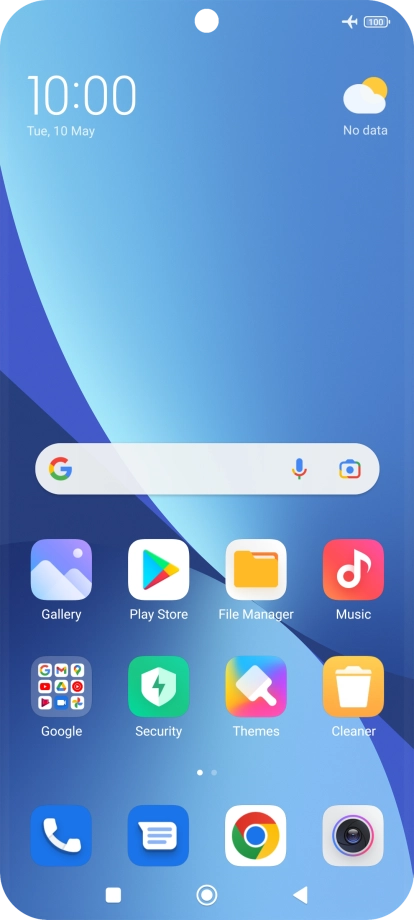 The flight mode icon shows that flight mode is turned on.