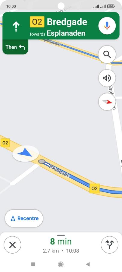 The travel information at the bottom of the screen shows your estimated time of arrival and distance to destination.