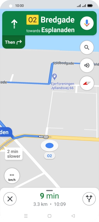The travel information at the bottom of the screen shows your estimated time of arrival and distance to destination.