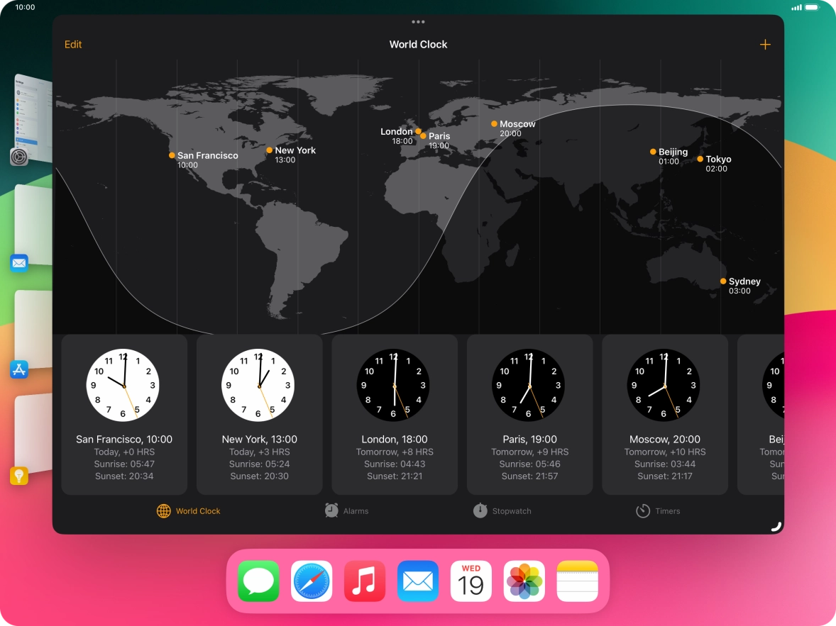 The active application is displayed at the centre of the screen.