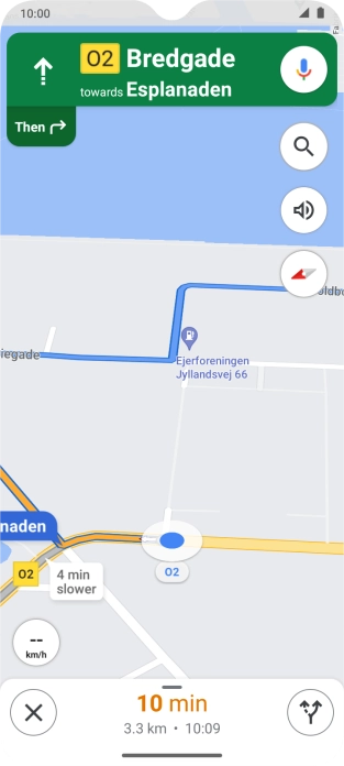 The travel information at the bottom of the screen shows your estimated time of arrival and distance to destination.