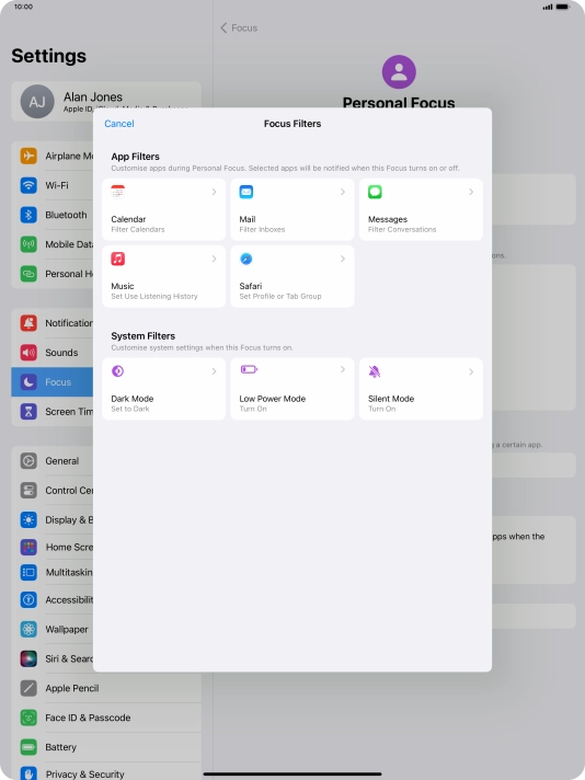 To see specific calendars in the selected focus mode, press Calendar and follow the instructions on the screen to select the required calendars.