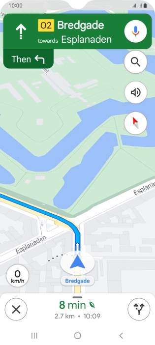 The travel information at the bottom of the screen shows your estimated time of arrival and distance to destination.