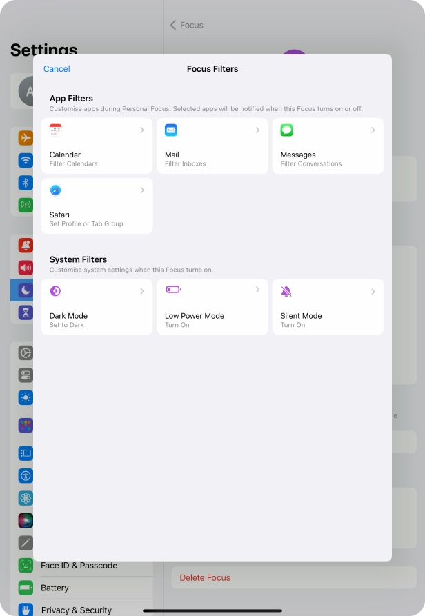 To see specific calendars in the selected focus mode, press Calendar and follow the instructions on the screen to select the required calendars.