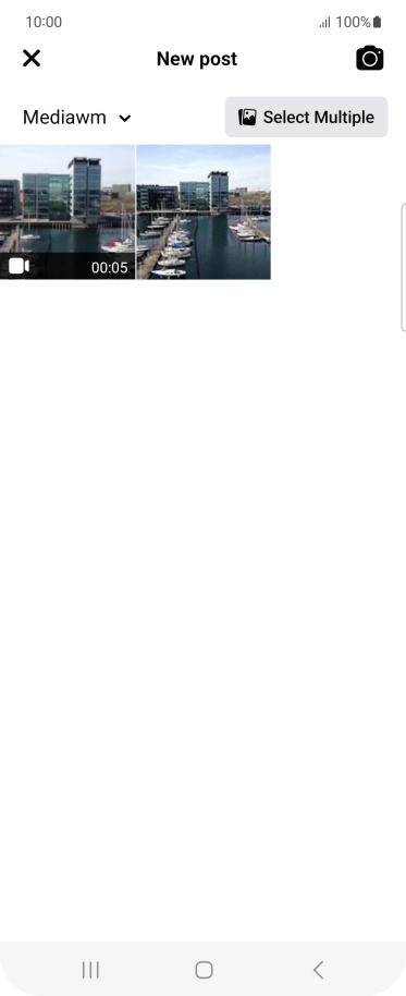Press the required picture or video clip. Press the required picture or video clip.