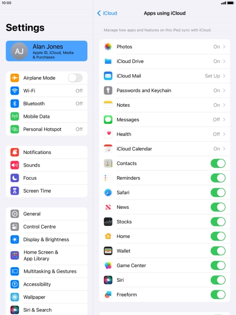 Press the indicators next to the required data types to turn synchronisation of each data type on or off.