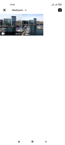 Press the required picture or video clip. Press the required picture or video clip.