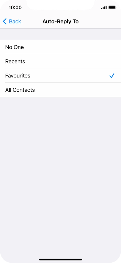 Press the required setting to select which contacts should automatically be notified that Do Not Disturb While Driving is turned on.