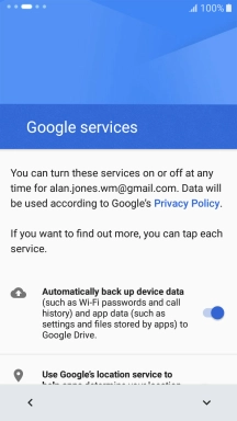 Follow the instructions on the screen to transfer the content from the other phone and finish the activation of your phone.