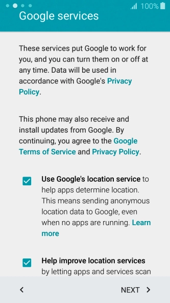 Follow the instructions on the screen to transfer the content from the other phone and finish the activation of your phone.