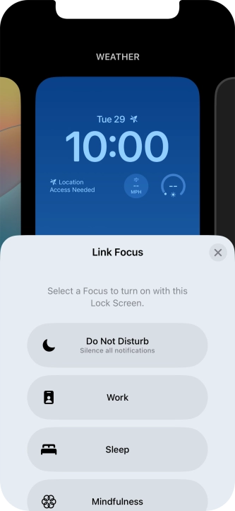 Press the required focus mode.