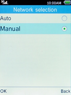 If you want to select a network manually, select Manual and press the Left selection key. Your phone searches for networks within range.