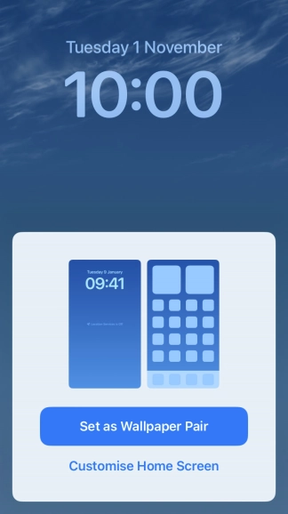 To use the same colour theme on the home screen, press Set as Wallpaper Pair. To use the same colour theme on the home screen, press Set as Wallpaper Pair.