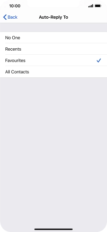 Press the required setting to select which contacts should automatically be notified that Do Not Disturb While Driving is turned on.