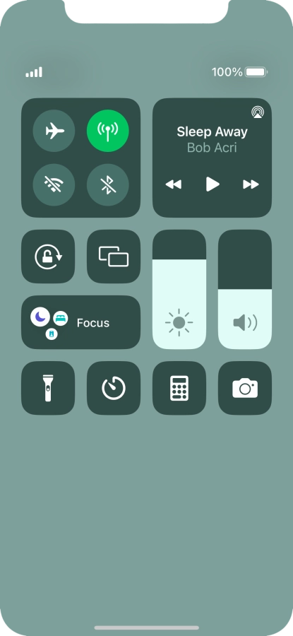 Press the flight mode icon to turn the function on or off. Press the flight mode icon to turn the function on or off.