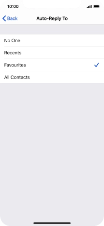 Press the required setting to select which contacts should automatically be notified that Do Not Disturb While Driving is turned on.