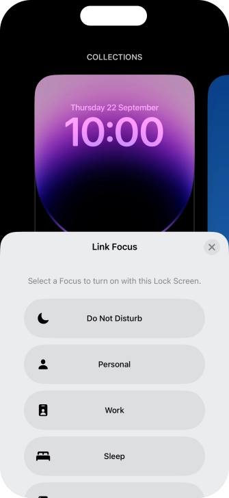 Press the required focus mode.