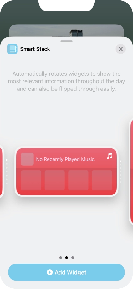 Slide your finger right or left on the screen to select the required widget size.