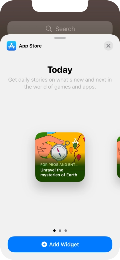 Slide your finger right or left on the screen to select the required widget size.