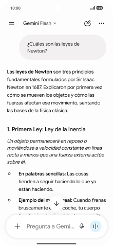 La transcripción de la conversación con Gemini Live aparece ahora en la pantalla. La transcripción de la conversación con Gemini Live aparece ahora en la pantalla.