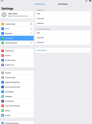 Press APN and key in live.vodafone.com.