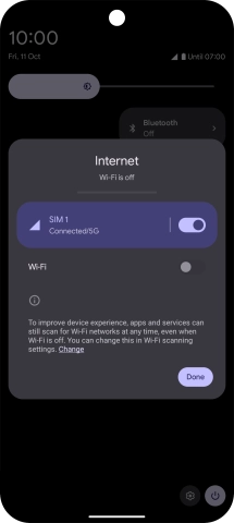 Press the indicator next to the mobile data icon to turn the function on or off.