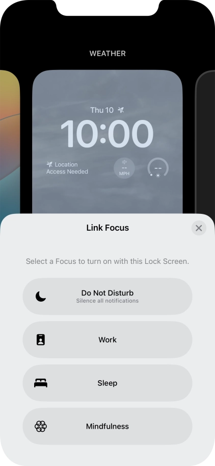 Press the required focus mode.