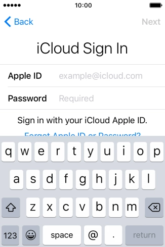 Press example@icloud.com and key in the username for your Apple ID.