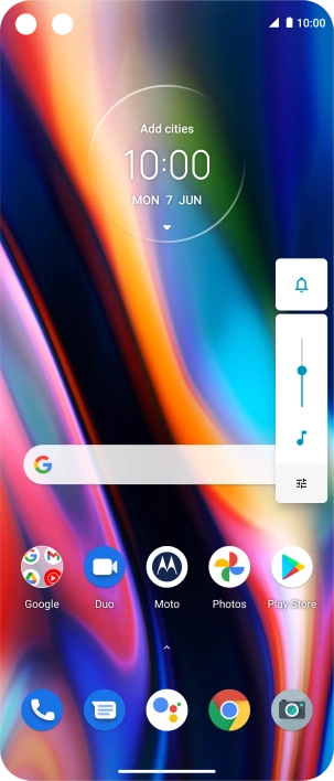 Press the sound mode icon the necessary number of times to turn silent mode on or off.