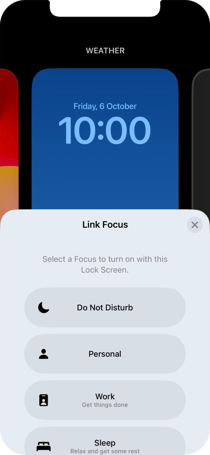Press the required focus mode.