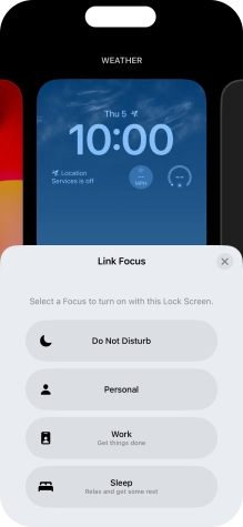 Press the required focus mode.